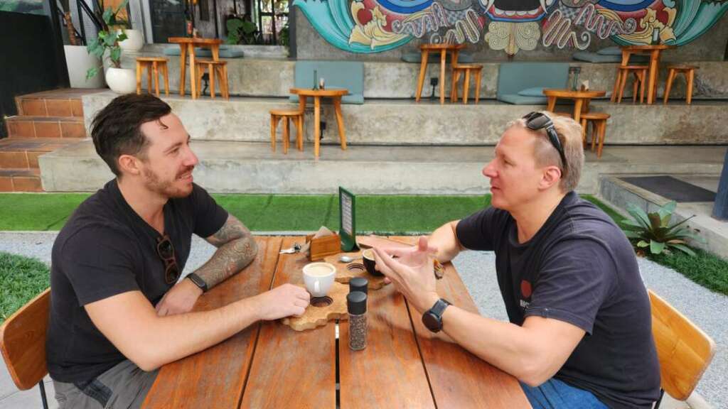 Jani Saarinen of GoPure and Mindaugas Špučys discussing about Daun Harapan Kratom Documentary
